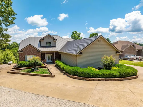 505 E Tri Lakes Dr, Horseshoe Bend, AR 72512