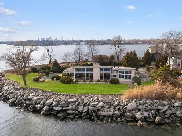 1450 Flagler Drive, Mamaroneck, NY 10543