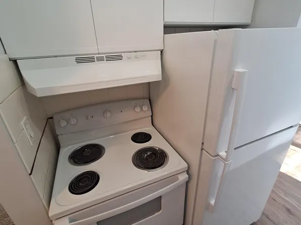 215 Hollister Ave #A8, Bridgeport, CT 06607