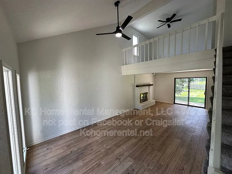 3870 SW Harbor Dr — Photo 13