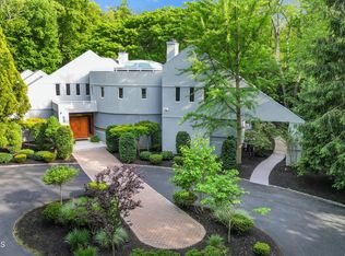 207 Old Mill Rd, Freehold, NJ 07728