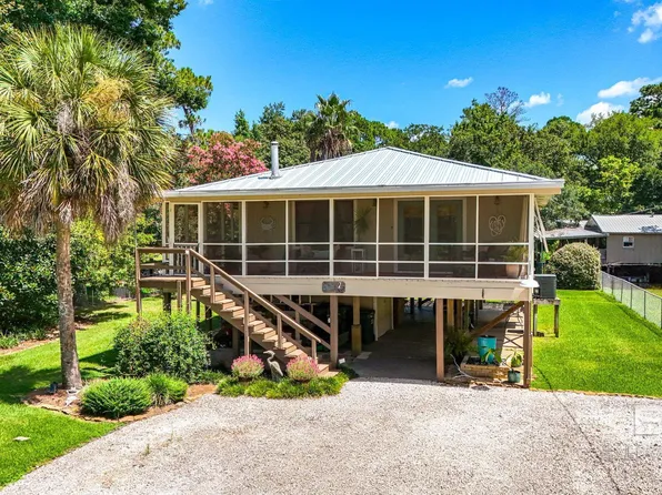 10231 Bayou Cir, Fairhope, AL 36532