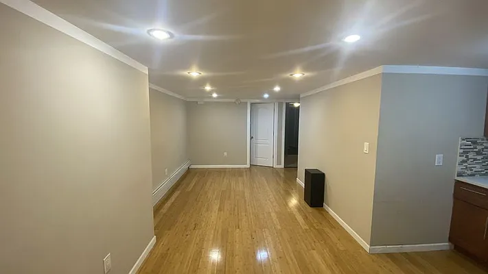 Rented by Nooklyn NYC LLC | media 13