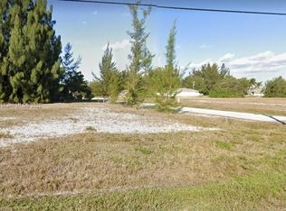 203 Diplomat Pkwy E, Cape Coral, FL 33909