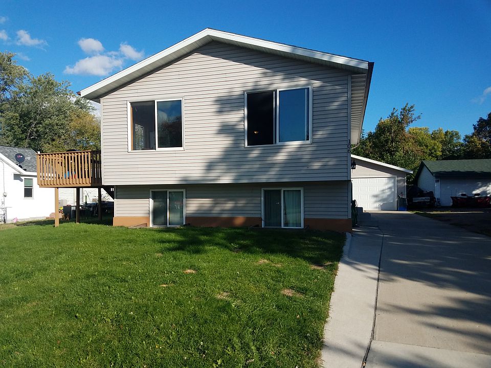 1st image of 106 Main Ave N