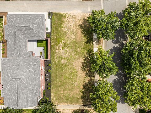 5th image of 602 Boeckh Street