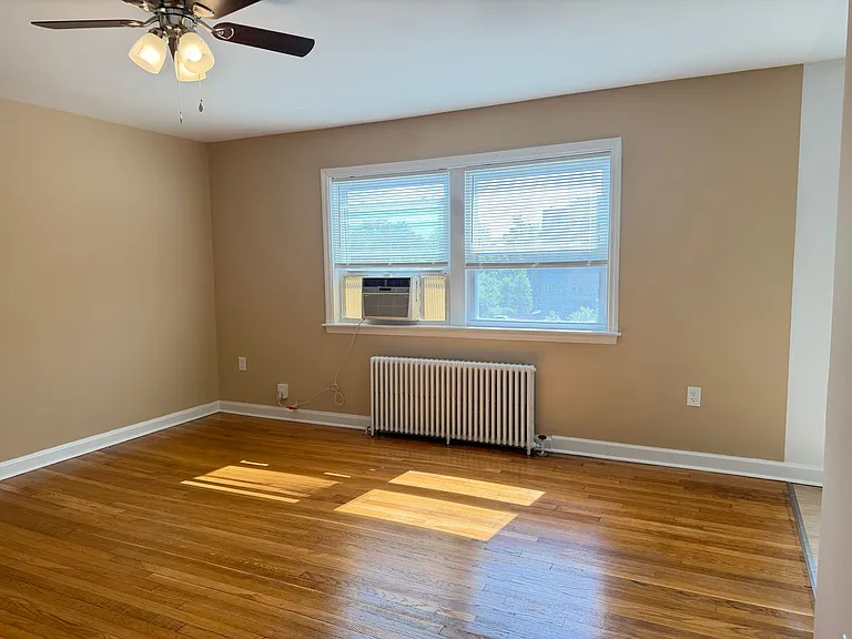4108, 40th St, 4013 38th St. DWG LLC — Photo 4