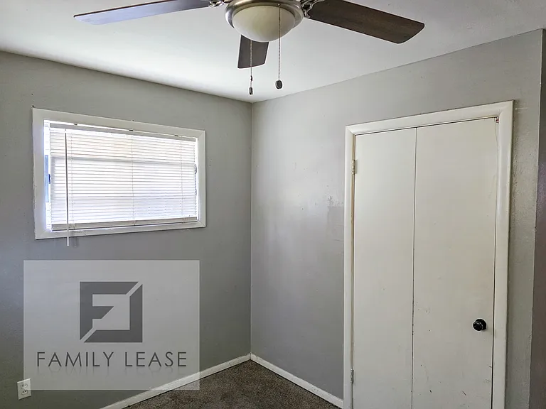 307 Melvin Dr — Photo 23