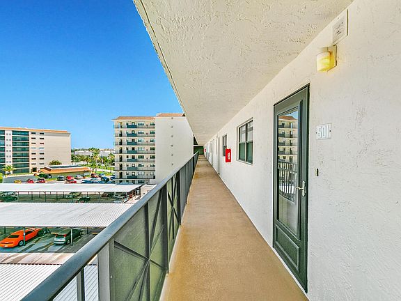 5th image of 520 Palm Springs Blvd APT 501
