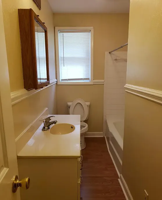 3 bed, 1329 sqft, $1,050 — Photo 2