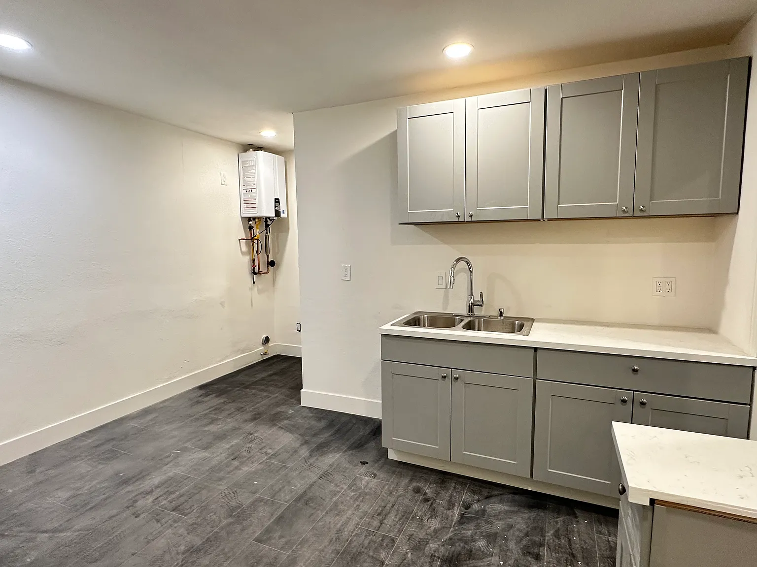 3 bed, 800 sqft, $2,750 — Photo 4