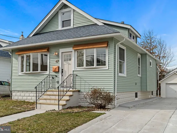 47 E Collingswood Ave, Oaklyn, NJ 08107