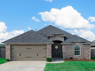 4008 False River Dr, Bossier City, LA 71111