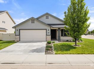 1814 N Rosedust Dr, Kuna, ID 83634