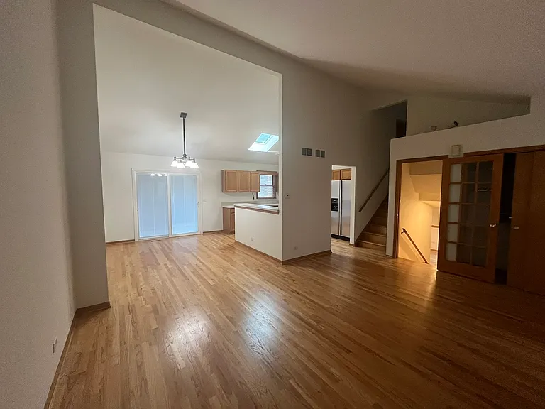 3S572 Haylett Ave — Photo 2