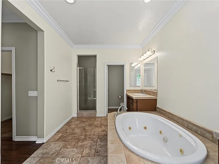 1254 Duxbury Cir — Photo 41