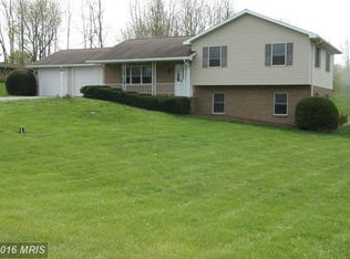 1020 Mountain Laurel Ln, Waynesboro, PA 17268