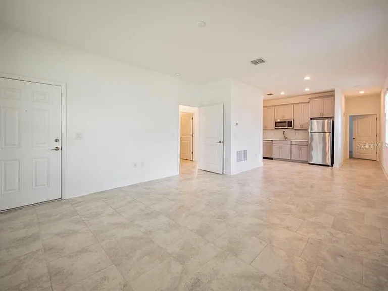 3377 Wauseon Dr — Photo 6