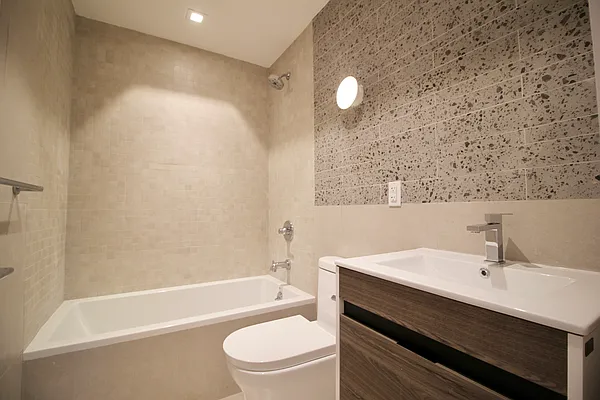 Rented by Hagstrom Management Inc | media 35