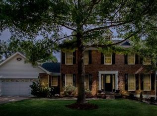 1921 Gastorf Pointe Ct, Ballwin, MO 63011