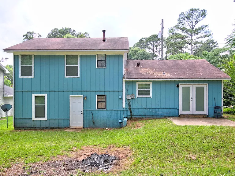 2136 Sara Ashley Way — Photo 25