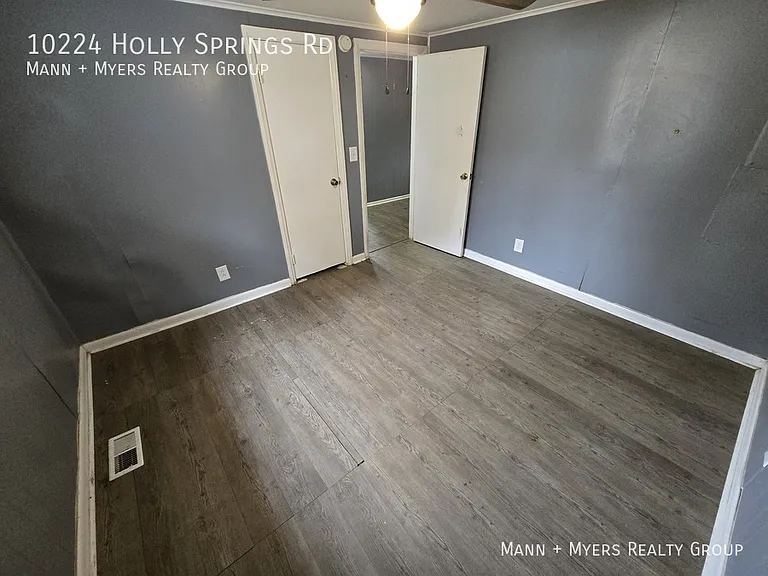 10224 Holly Springs Rd — Photo 11
