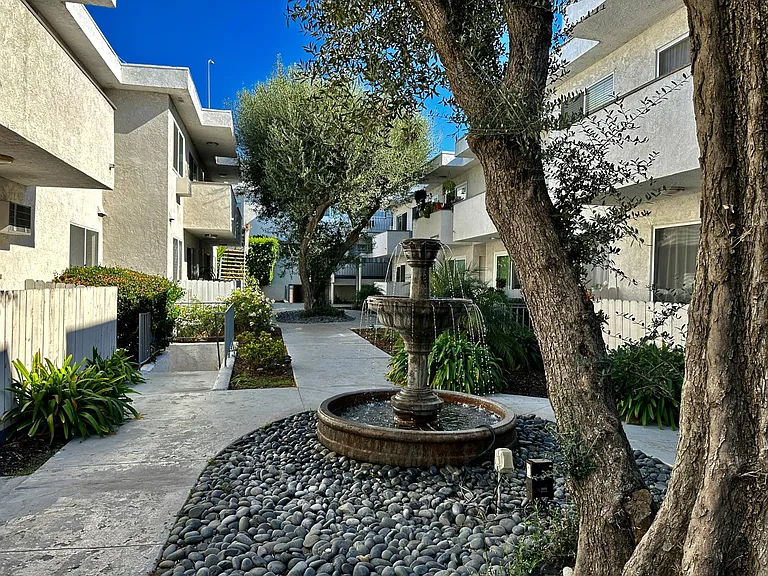2884 Sawtelle Blvd #113 — Photo 3