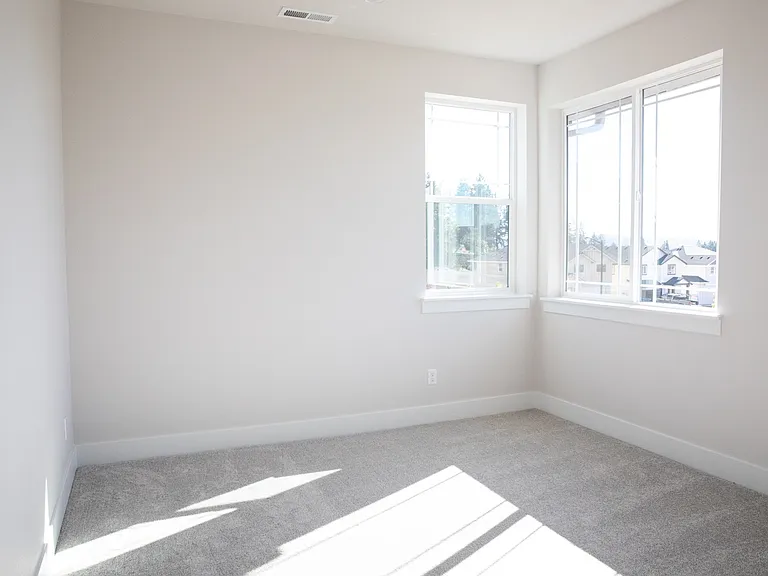 14668 SW 165th Ave — Photo 6