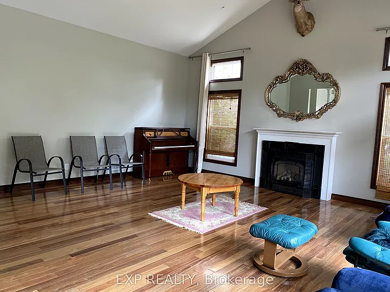 1175 Haldibrook Rd S — Photo 8