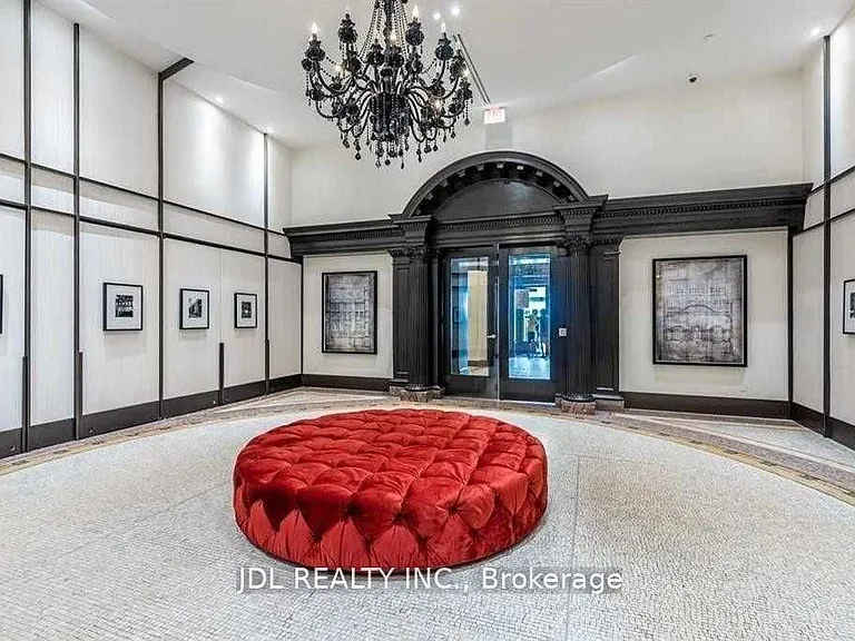 197 Yonge St #4212 — Photo 3