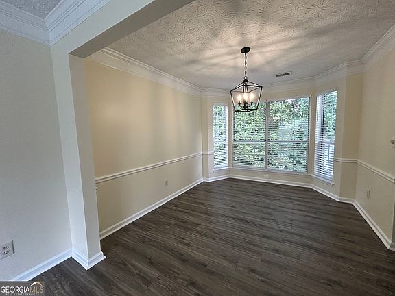 4th image of 4800 Streamside Dr