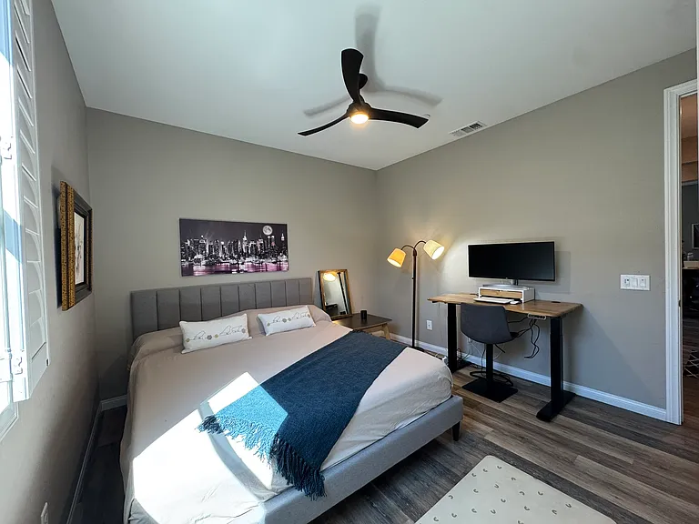 Second bedroom
