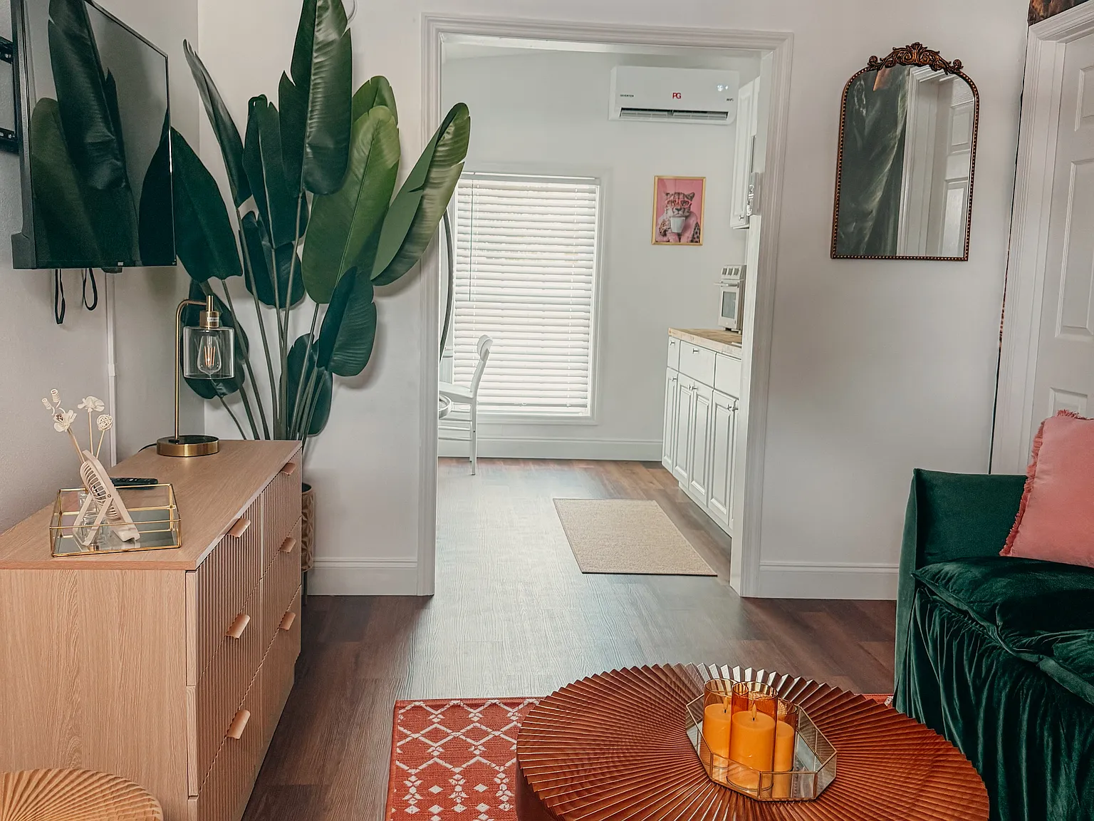 Studio, 245 sqft, $2,050 — Photo 3