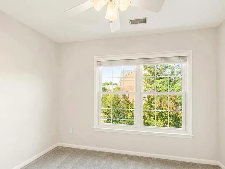 13128 Ashnut Ln — Photo 11