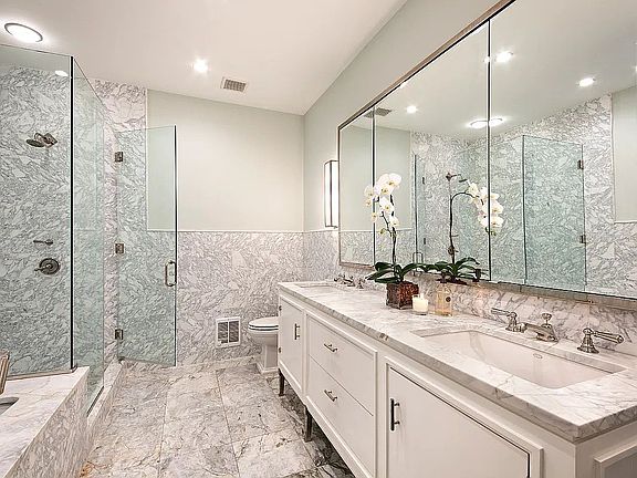 5th image of 31 E 28th St #3E
