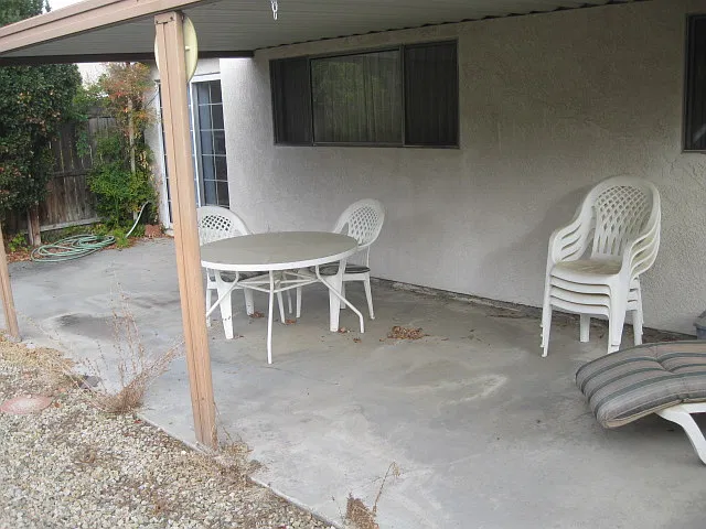 1834 S View Cir