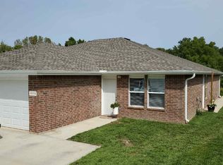 897 W Gay St #B, Warrensburg, MO 64093