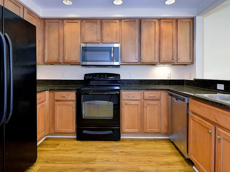 4345 New Town Ave #202 — Photo 13