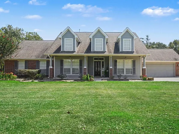 157 County Road 410, Dayton, TX 77535