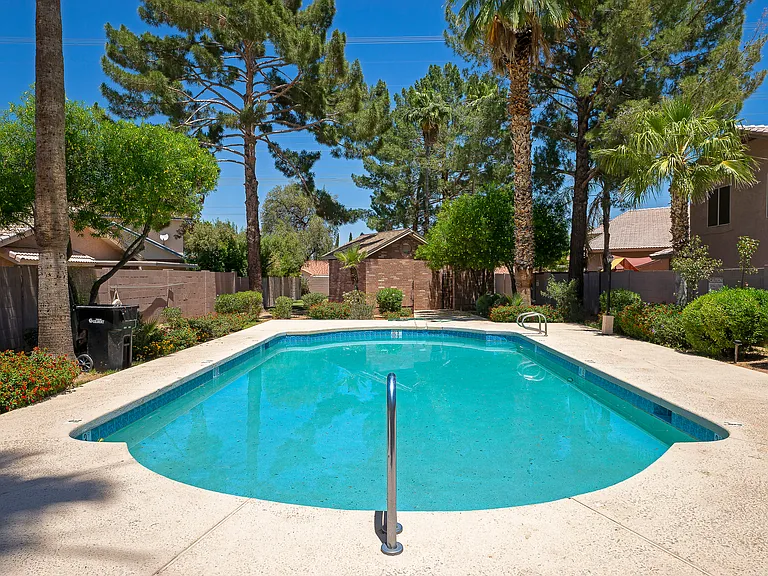 Community pool