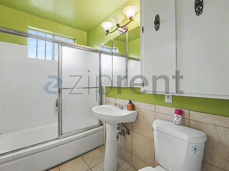 766 E Pillsbury St — Photo 12