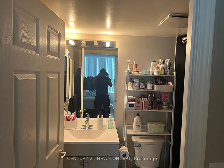 18 Spring Garden Ave #2810 — Photo 8