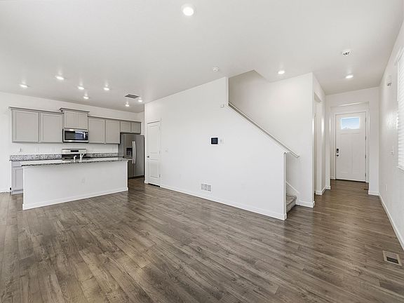 2nd image of 810 Elias Tarn Dr