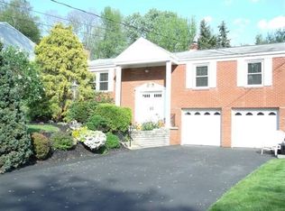 2663 Monterey Dr, Pittsburgh, PA