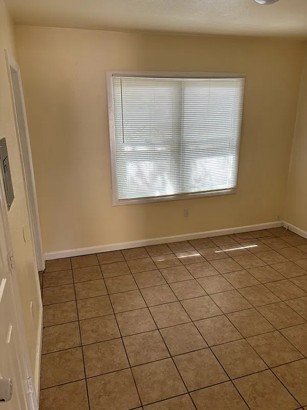 1 bed, 550 sqft, $1,300 — Photo 2