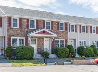 17 Fernwood Dr APT E, Leominster, MA 01453