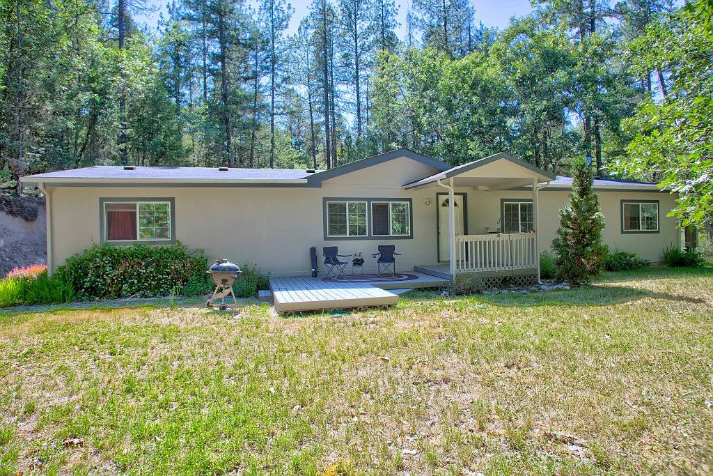 5074 Williams Hwy photo 1