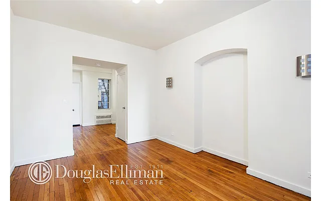 Rented by Douglas Elliman | media 28