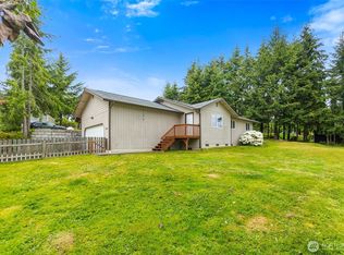 60 E Treewater Pl, Shelton, WA 98584