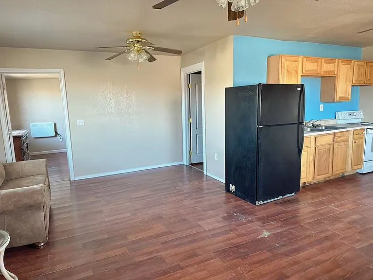 2130 Travois St #B — Photo 1
